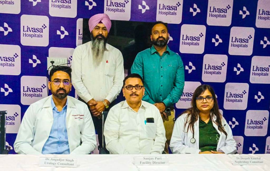 लिवासा अस्पताल खन्ना के डॉक्टरों ने डायलिसिस से जुड़े भ्रमों को दूर किया